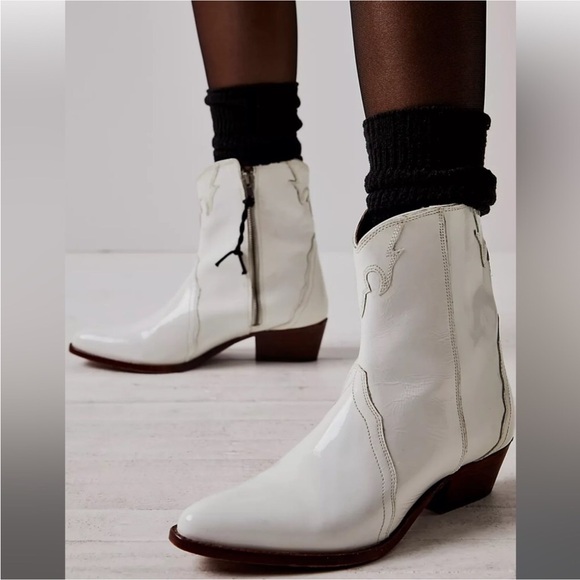 Free People white patent leather New Frontier western boots 38 - Picture 15 of 15
